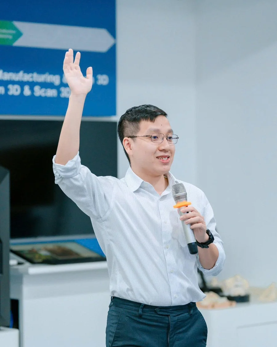 Vincent Do đứng lớp đào tạo AI Agents