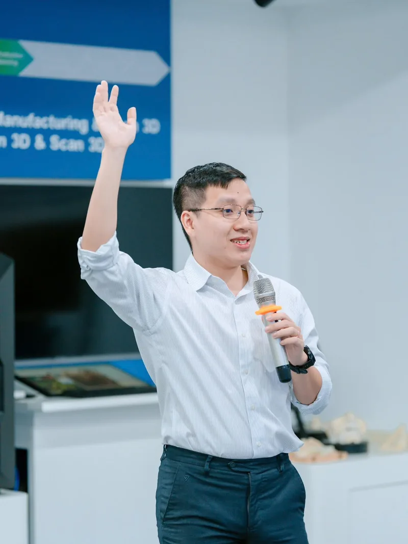 Vincent Do giảng lớp đào tạo AI Agents cho Viettel AI tại Hà Nội